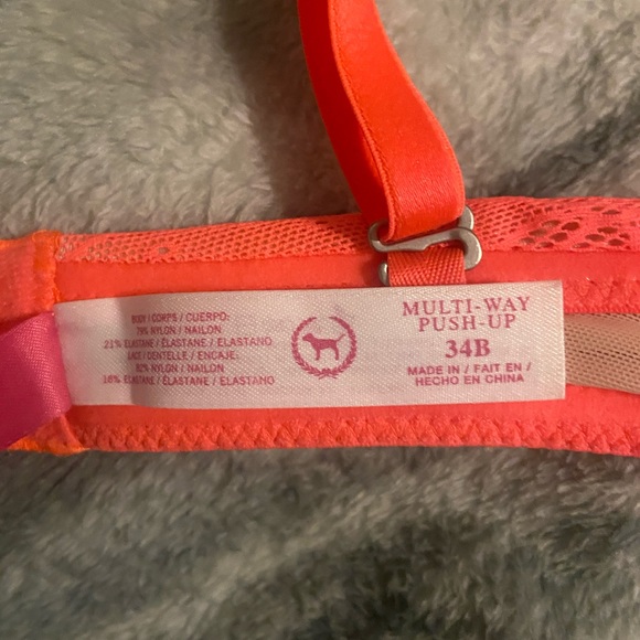 Victoria’s Secret Bra - Picture 3 of 4